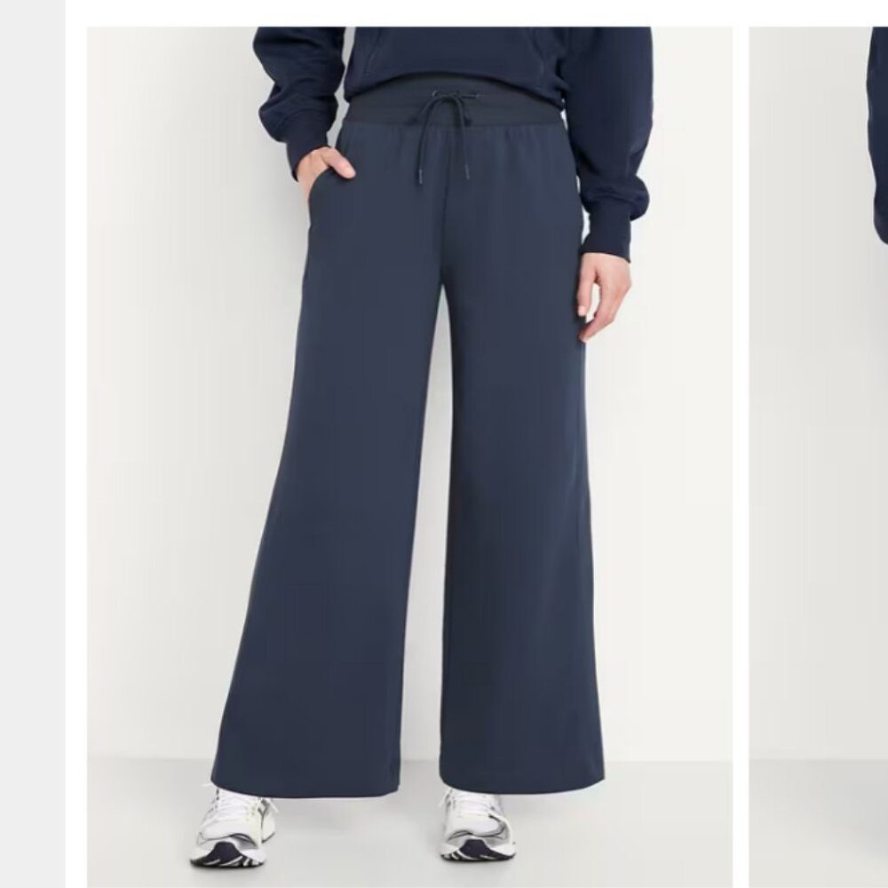 Old Navy Bounce Fleece Wide Leg Sweatpants